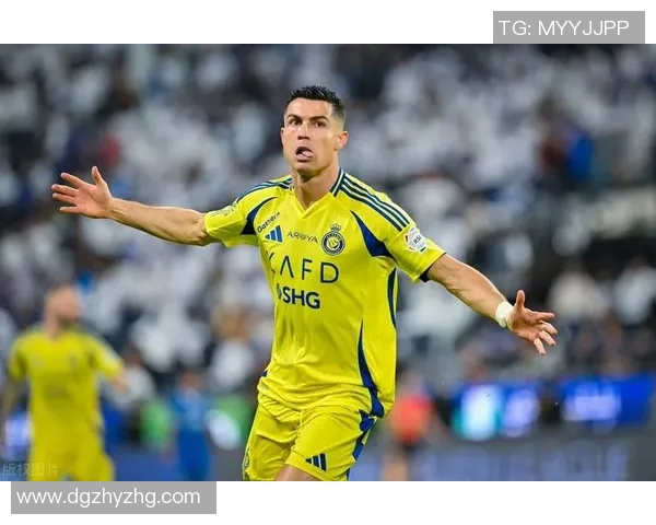 C罗在绿茵场上展现足球天赋的精彩瞬间与踢球技巧解析